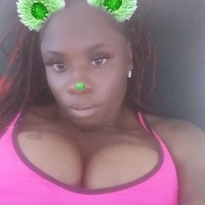 Meet your Posher, Dee